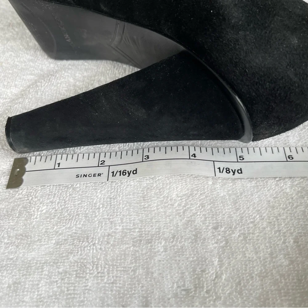 Enzo Angiolini Black Jeweled Black Suede Chunky Heel Platform Pumps. Size 9